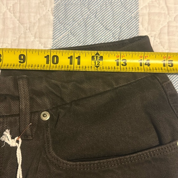 NWT GOOD AMERICAN
Good ‘90s Duster Straight Jeans - Picture 16 of 16